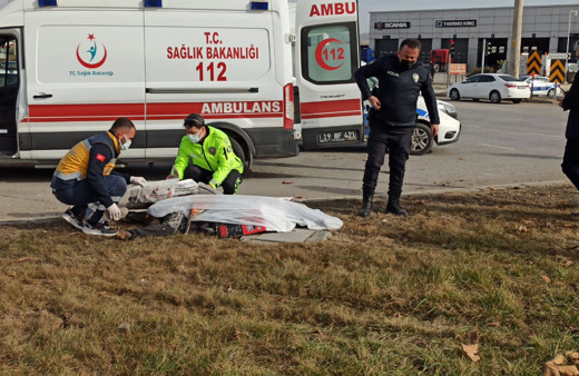 Çorum'da freni boşalan kamyon dehşet saçtı