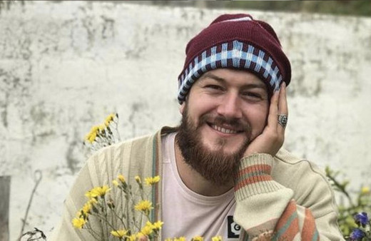 Survivor Reşat kimdir ne oldu neden sakatlandı?