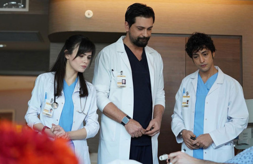 Mucize Doktor dizisinden ayrıldı! 'Birden başlar birden biter' deyip veda etti