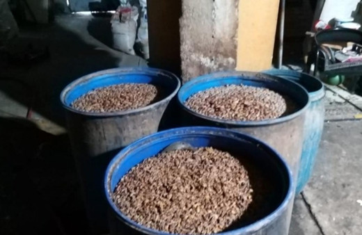 Adana'da 2 bin 925 litre sahte içki yakalandı