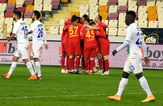 Yeni Malatyaspor konuk ettiği Çaykur Rizespor'u farklı geçti