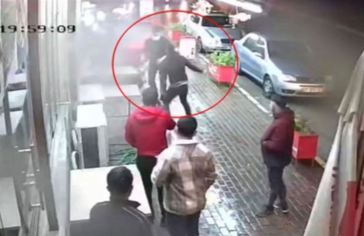 İzmir'de şehir eşkıyası dehşeti! Haraç vermeyince önce babayı sonra oğlunu bıçakladı