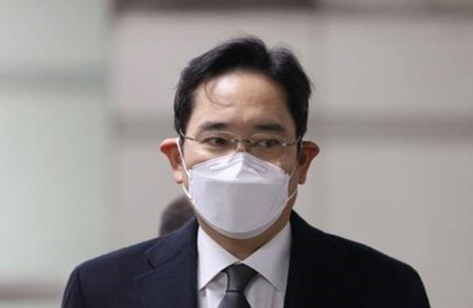 Samsung'ta flaş yolsuzluk! Genel Müdür Yardımcısı Lee Jae-yong'a hapis şoku