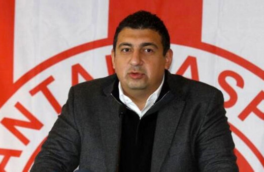 Antalyaspor Başkanı Ali Şafak Öztürk istifa etti