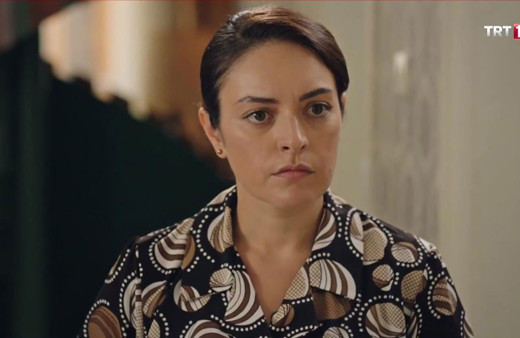 Ezgi Mola isyan etti: O paraya Beylikdüzü'nden ev alınır