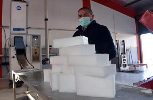 Günlük 6 ton üretim kapasitesi var! Alman aşısı, Maraş dondurması buzuyla taşınıyor