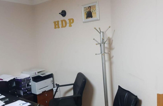 Operasyon yapılan HDP Esenyurt ilçe binası meğer 4 yıldır...