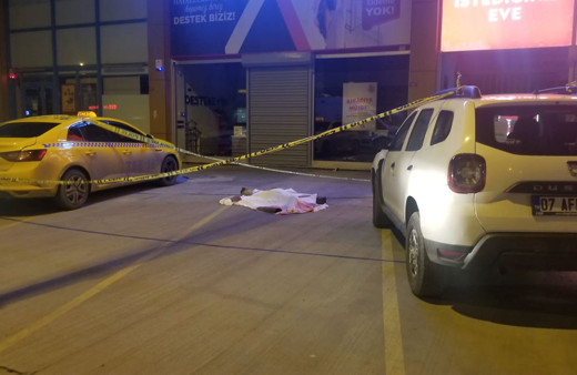 Esenyurt'ta korkunç olay! 17 yaşındaki genç kızın feci ölümü