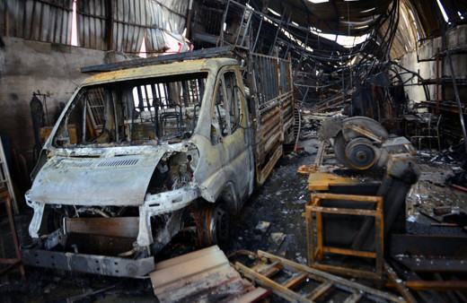 Adana'da alev alev yandı geriye enkaz kaldı: Gördükçe içimiz yanıyor