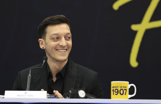 Mesut Özil kayınvalidesi Gülter Gülşe'ye Acarkent'te milyonluk ev aldı!