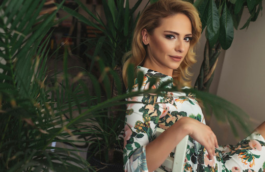 Sinem Uslu yeni tarzıyla Elçin Sangu'nun kopyası oldu! İşte yeni hali