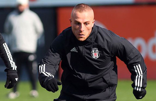Gökhan Töre'den Beşiktaş'a kötü haber