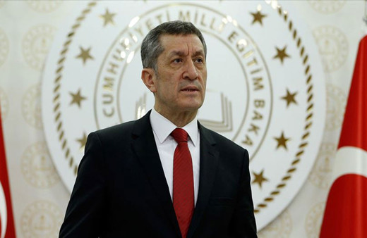 Milli Eğitim Bakanı Ziya Selçuk, "Yeni eğitim yılı ne zaman başlayacak?" sorusuna yanıt verdi