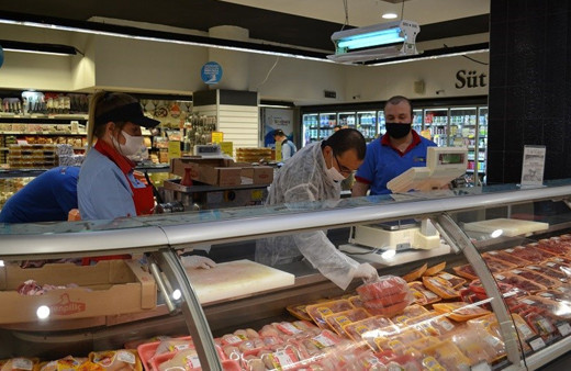 Sultanbeyli'de 'sıkı' gıda denetimi! 75 işletmeye 557 bin TL ceza kesildi