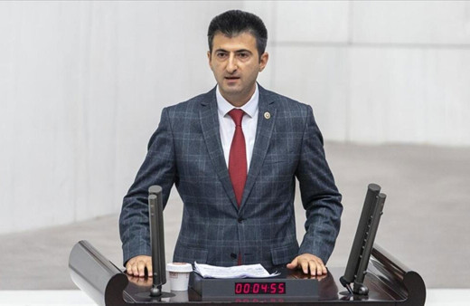 Mehmet Ali Çelebi AK Parti'ye geçecek yorumu yapılan sildiği paylaşımlar için konuştu: Ben değil abim yaptı