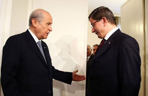 Ahmet Davutoğlu: AK Partili kardeşlerim Bahçeli vesayetinden şikayetçi