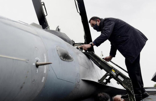 Fransız jetleri Yunanistan'a teslim edildi! Tatbikat öncesi Türkiye'ye meydan okudular