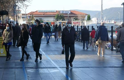 Prof. Dr. Alper Şener'den mutasyonlu virüse karşı çift maske uyarısı