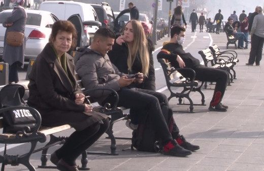 Pes dedirten görüntü! Kuralları sallayan olmadı sahiller parklar doldu taştı