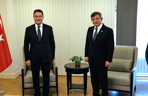 Ali Babacan Davutoğlu'nu ziyaret etti! Ortak basın açıklamasında hükümete eleştiriler