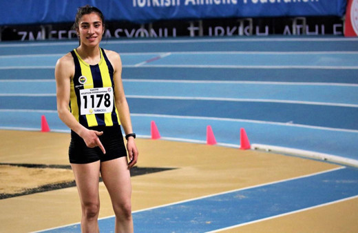 Vanlı atlet Nevin İnce'den Türkiye rekoru
