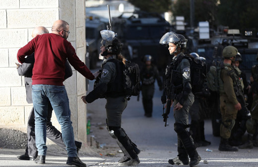 İsrail'den Batı Şeria'daki köye baskın!
