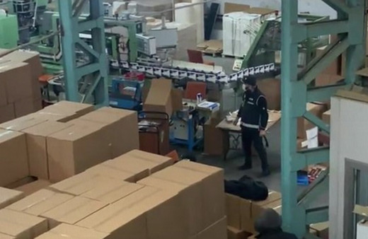 İstanbul Kartal'da 47 milyon 600 bin adet boş makaron ele geçirildi