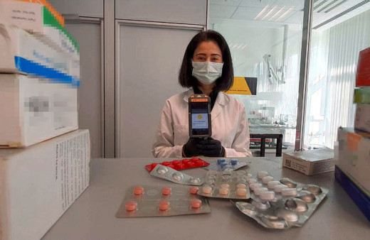 ABD'yi bırakıp Türkiye'ye döndü Türk kimyagerin keşfi sahte ilaç pazarına darbe vuracak