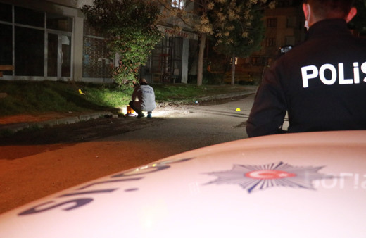 Kocaeli'de bir kişi parkta tartıştığı husumetlileri tarafından vuruldu