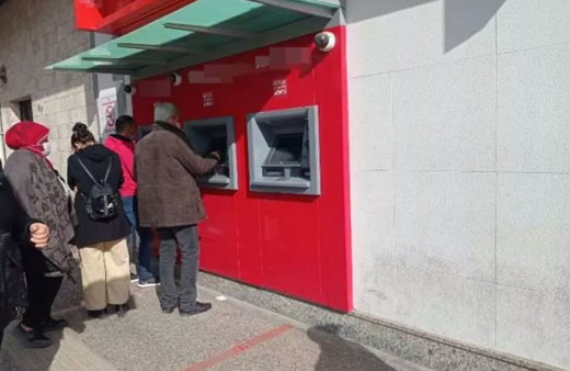 Yok artık! Aydın'da ATM'deki iğrençlik mide bulandırdı