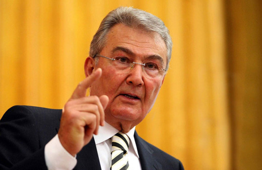Deniz Baykal'dan CHP'lilere talimat! İnce'ye yeşil ışık yok 'kimse yerinden kıpırdamasın'