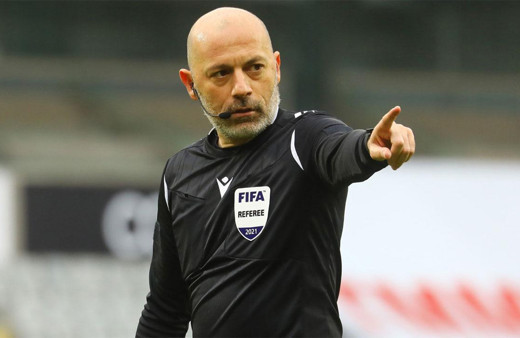 21. yüzyılın en iyi ikinci hakemi Cüneyt Çakır seçildi