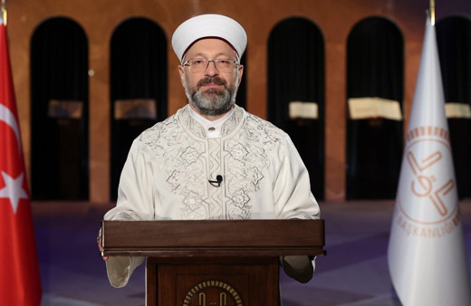 Diyanet İşleri Başkanı Erbaş'tan 'Regaib Kandili' mesajı