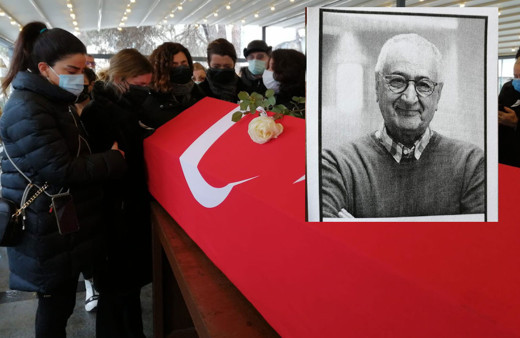 Doğan Cüceloğlu gözyaşlarıyla son yolculuğuna uğurlandı
