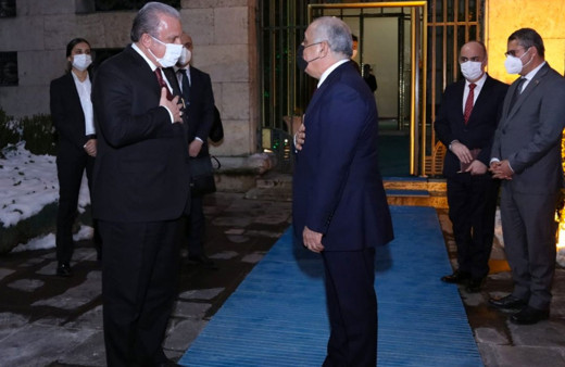 TBMM Başkanı Şentop, Azerbaycan Başbakanı Esedov’u Meclis’te ağırladı