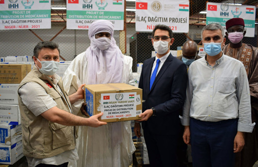 Türkiye’den Nijer’e büyük ilaç desteği