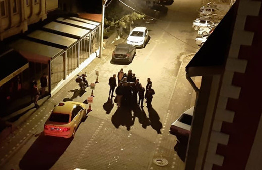 Zonguldak'ta iki grup sokak ortasında birbirine girdi! Tek kırma ile ateş açtı: 2 yaralı