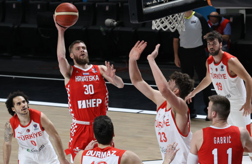 A Milli Erkek Basketbol Takımı FIBA 2022 Avrupa Şampiyonası elemelerini galibiyetle kapattı