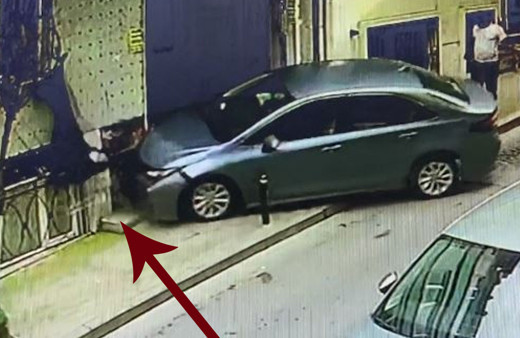 Burası İstanbul'un göbeği! Bastonlu yaşlı adam dehşeti yaşadı