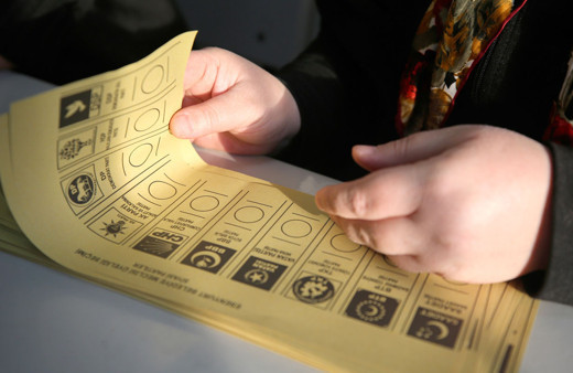 Son seçim anketinde bomba sonuçlar 4 parti baraj üstünde