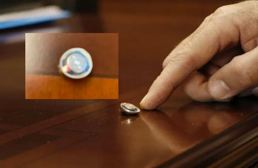 Denizli Honaz Belediye Başkanı Yüksel Kepenek'in odasında dinleme cihazı bulundu