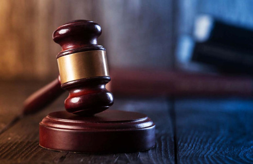 Kayseri'de eşinin telefonunu zorla alan kocaya 1 yıl 3 ay hapis cezası verildi