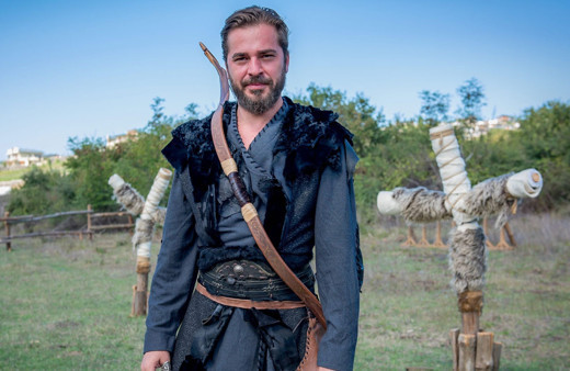 Engin Altan Düzyatan'ın partneri belli oldu herkes TRT1 Barbaros bekliyordu şaşırttı