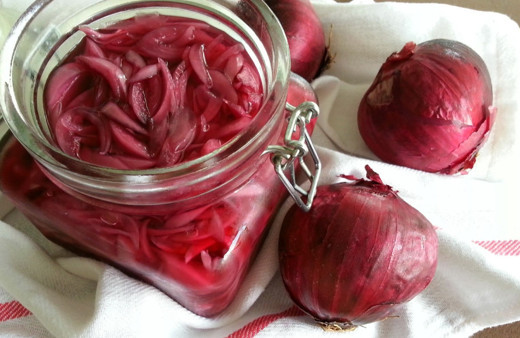 Kırmızı soğanda bulunan Quercetin maddesi koronavirüsten koruyor