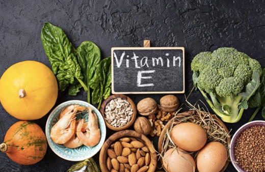 E vitamini nelerde var faydaları neler E vitamini eksikliği belirtileri