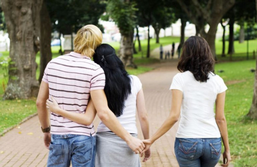 Aynı anda 2 kadınla evli olduğu ortaya çıktı! Polisin formülü şaşırttı