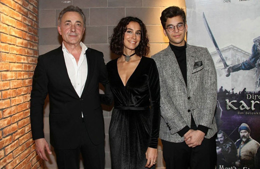 Arzum Onan'ın bacakları çok konuşuldu paylaşımına eleştiri yağdı