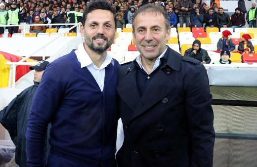 Dev maç öncesi Abdullah Avcı ve Erol Bulut futbolcularıyla görüştü