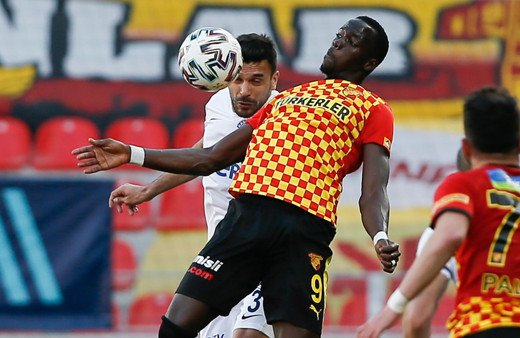 Göztepe konuk ettiği Kasımpaşa'yı tek golle geçti