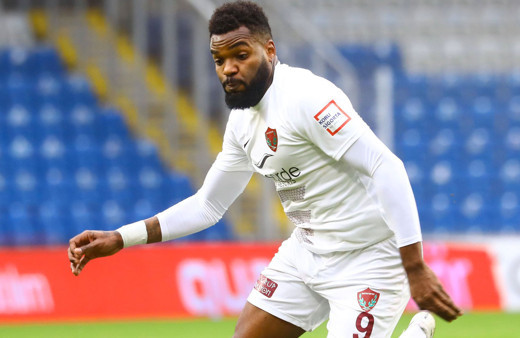 Aaron Boupendza Fenerbahçe'yi istiyor! Hatayspor'dan flaş açıklama